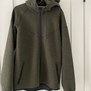 Nike Men’s Tech Fleece Hoodie